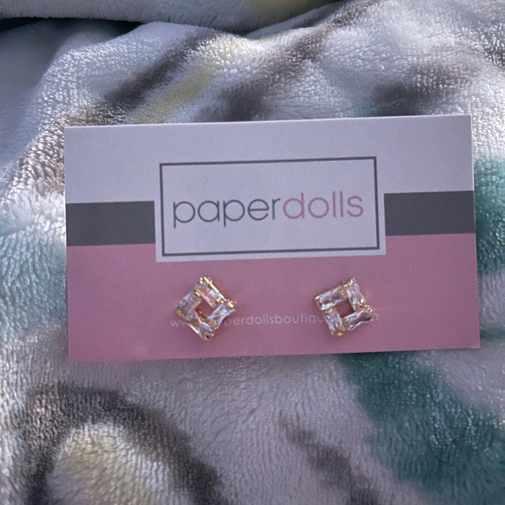 Paper doll earrings